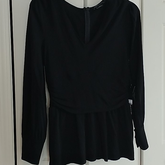 WORTH New York, Black Jersey Kylie V Neck Blouse Sz 8 - Picture 13 of 15